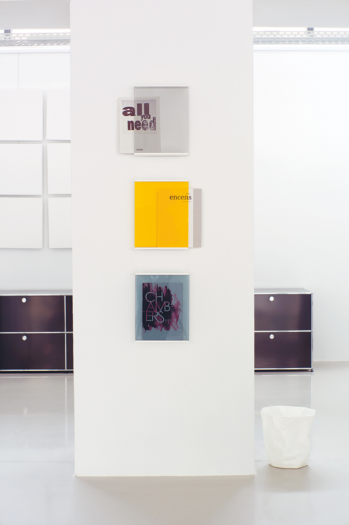 Covershow zeitschrifenregal hellgrau gelb grau schoenbuch am 12