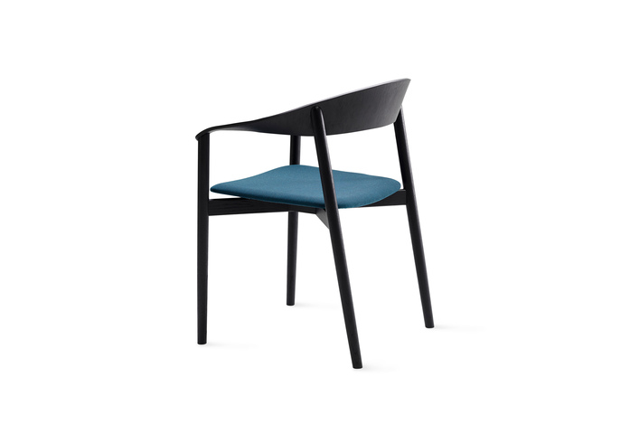 02 Stella wooden frame black oak polstered back