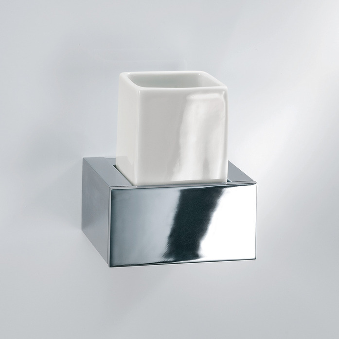 0591900 BK WMG 1 web