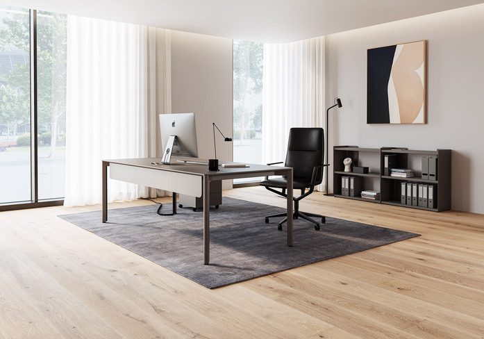 200213 03 Slide Desk 01