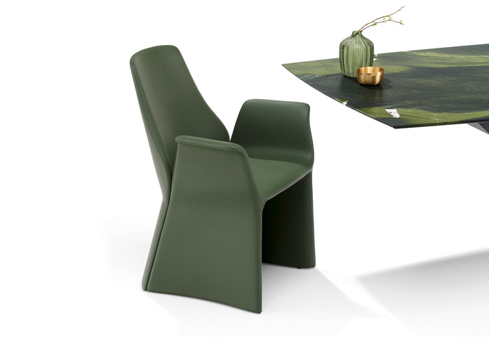 2018 0 07 Grace gruen LII 98047an1224 II Adler Avocatus