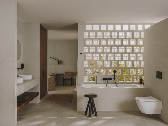 2 Roca Ona Hotel Bathroom