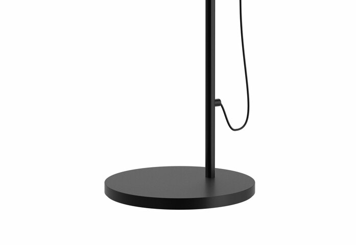 91708 5 2 02 Yuh Table Black EU low 04708