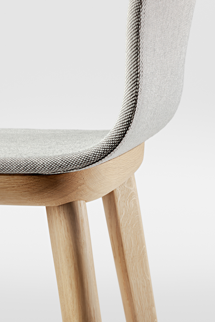 AEON BAR Upholstered seat 02