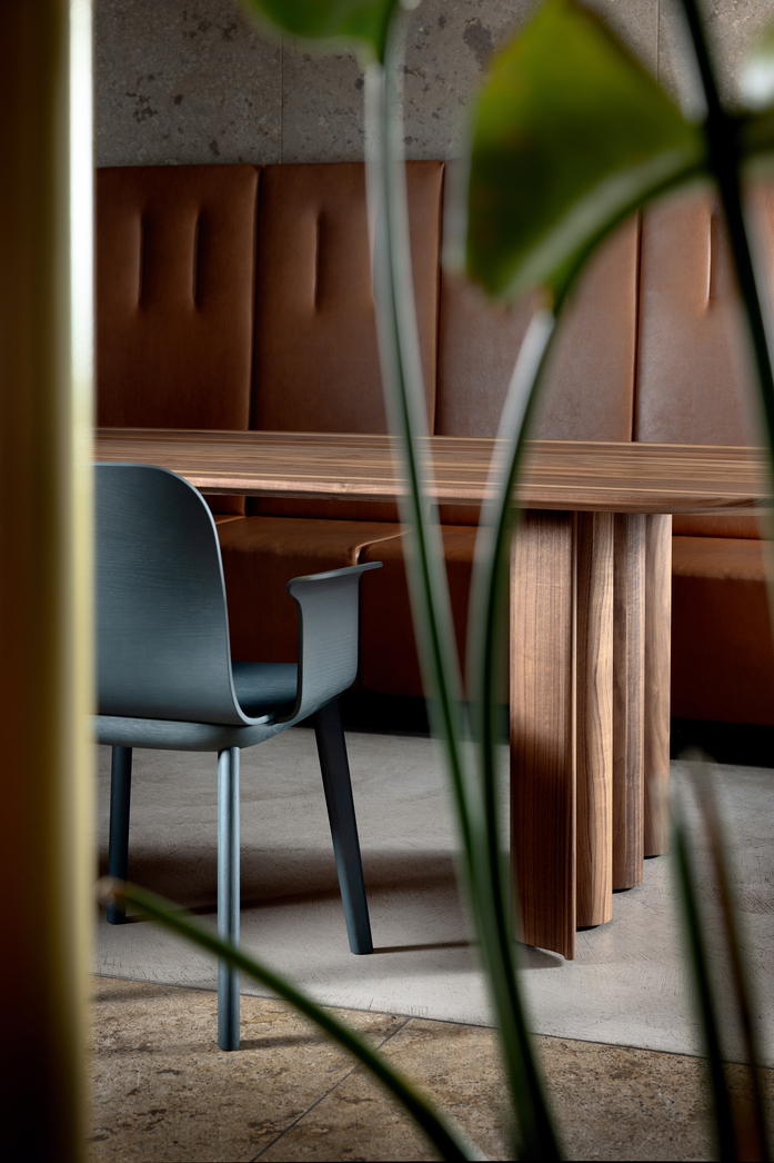 AEON Wooden seat 15