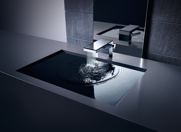 AXOR My Edition Einhebel Waschtischmischer 70 mit Push Open Ablaufgarnitur ohne Platte Polished Black Chrome 05