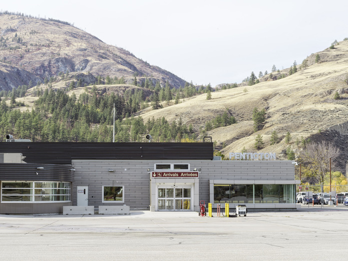 Airport Penticton 03