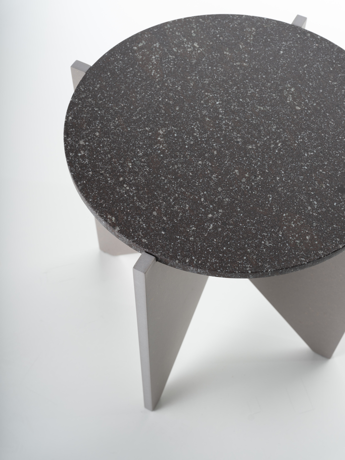 Alias 624 Saturno 48 low table 3