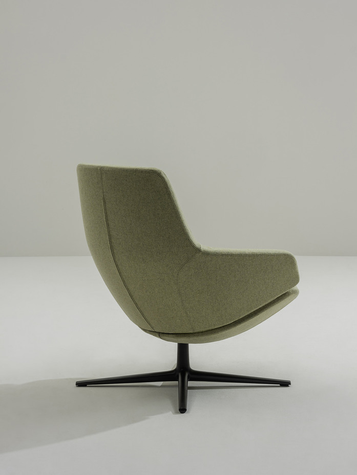 Arper Aston Club armchair ph Salva Lopez DSF0117