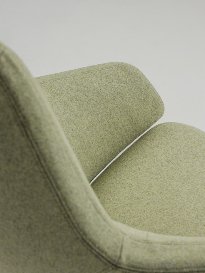 Arper Aston Club armchair ph Salva Lopez DSF0119