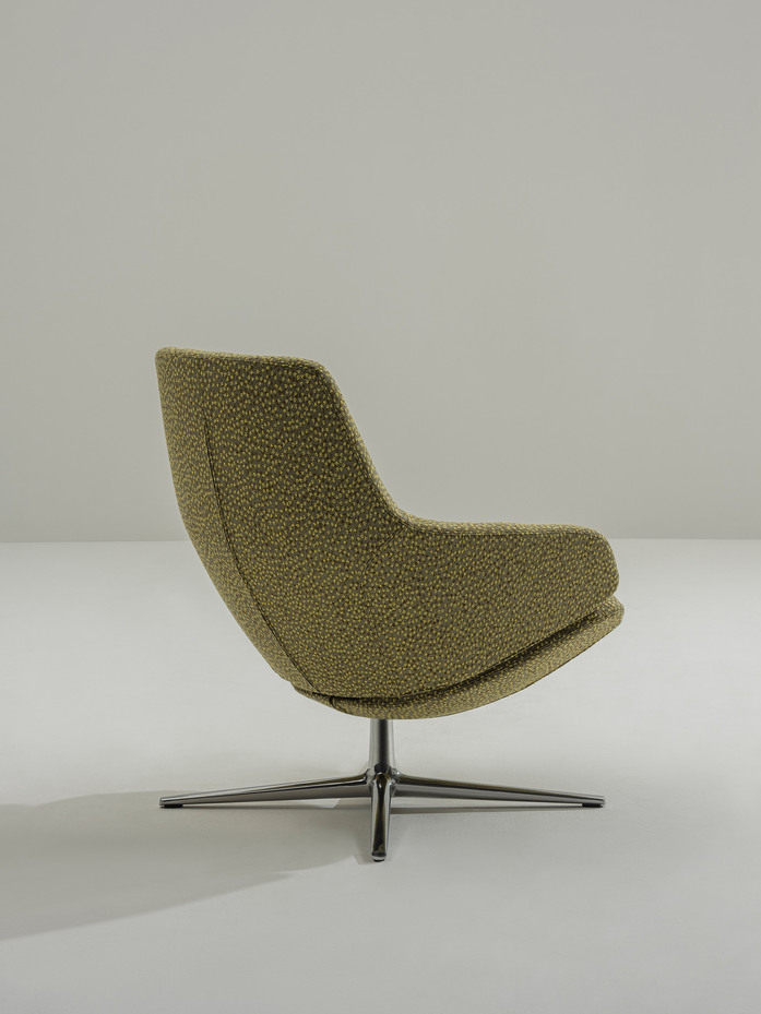 Arper Aston Club armchair ph Salva Lopez DSF0126