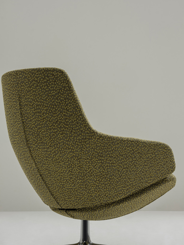 Arper Aston Club armchair ph Salva Lopez DSF0127