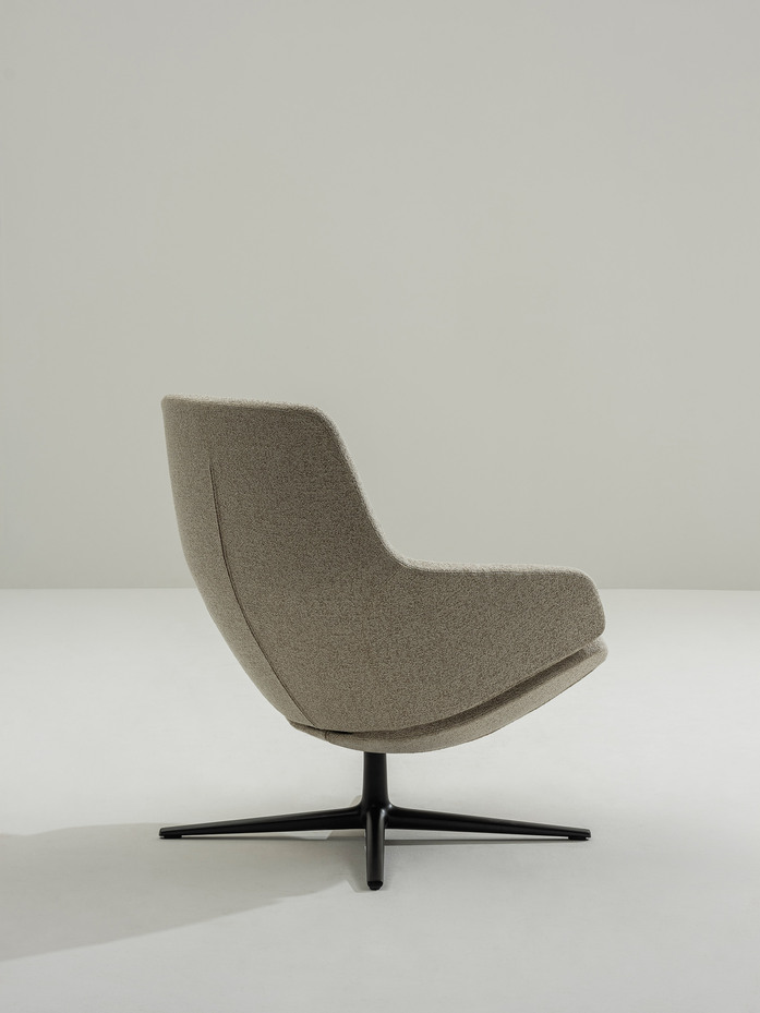 Arper Aston Club armchair ph Salva Lopez DSF0132