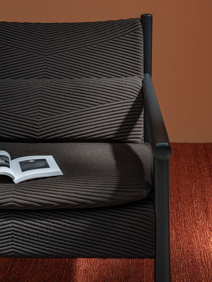 Arper Kata armchair ph Salva Lopez DSF0176