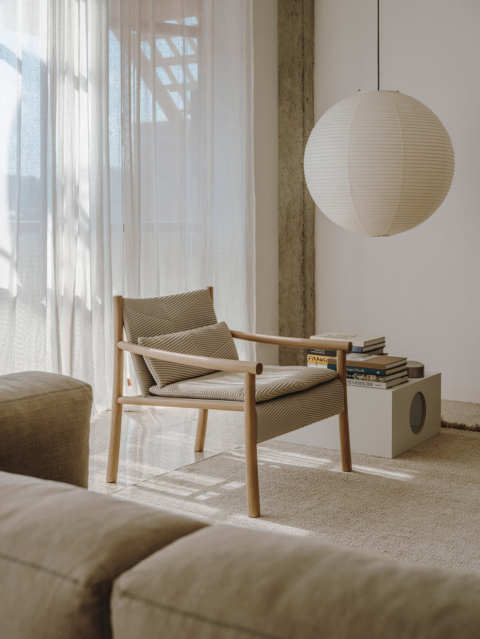 Arper Kata armchair ph Salva Lopez DSF6002
