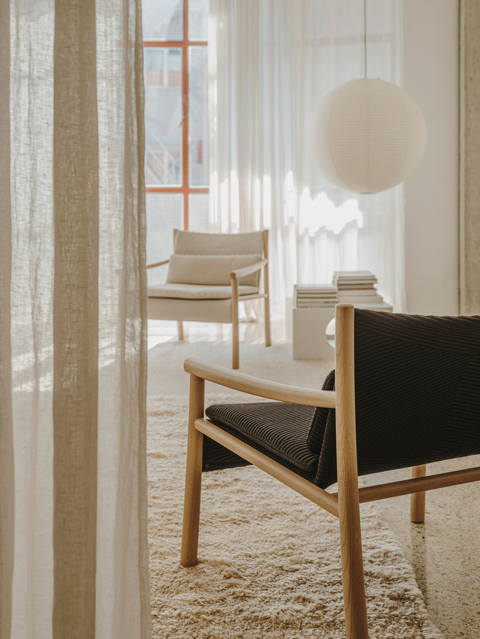 Arper Kata armchair ph Salva Lopez DSF6028