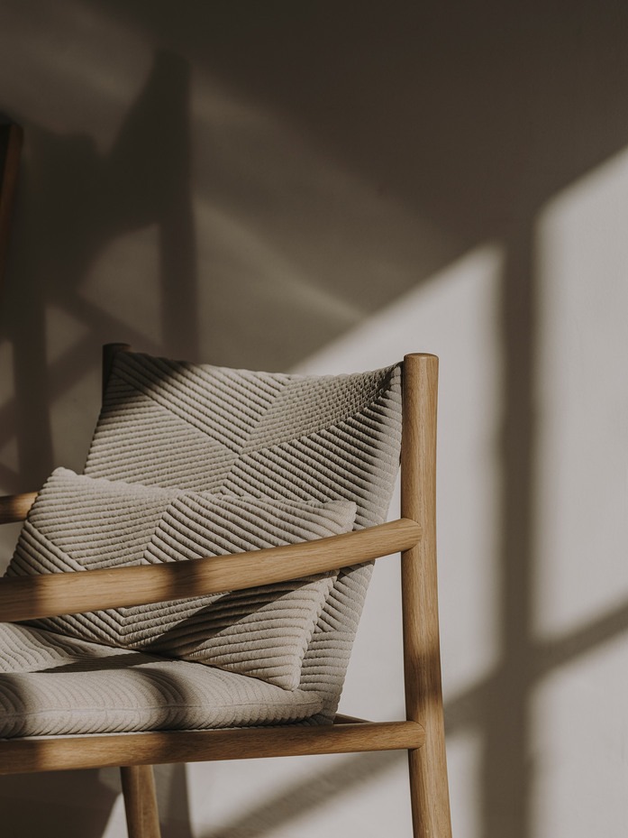 Arper Kata armchair ph Salva Lopez DSF6090