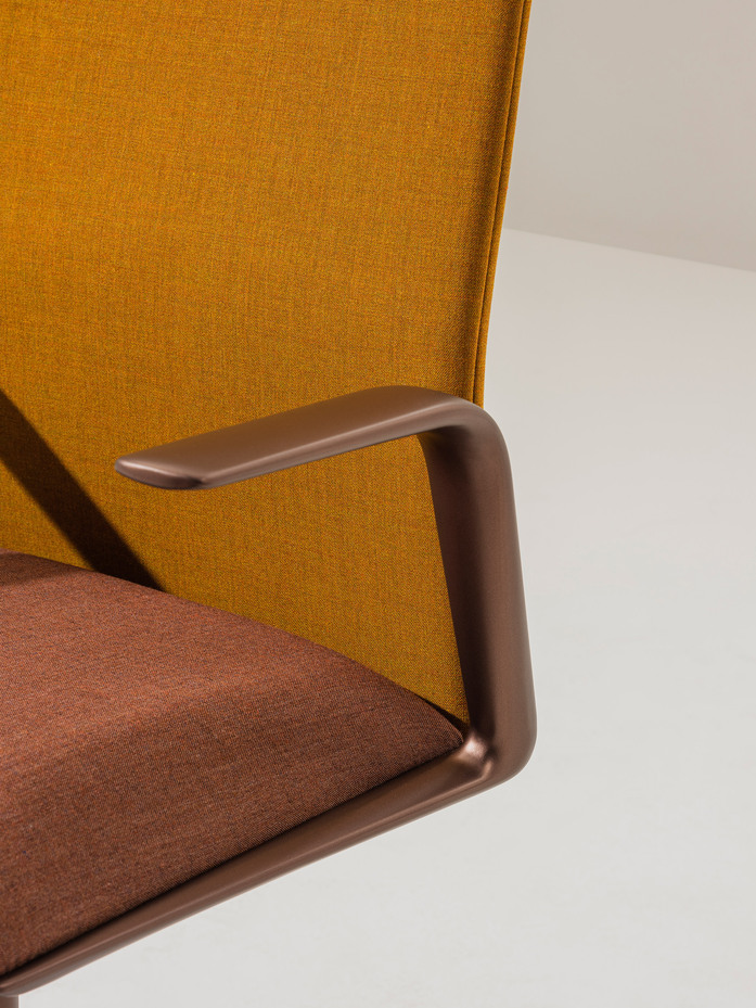 Arper Kinesit Met task chair ph Salva Lopez DSF0159