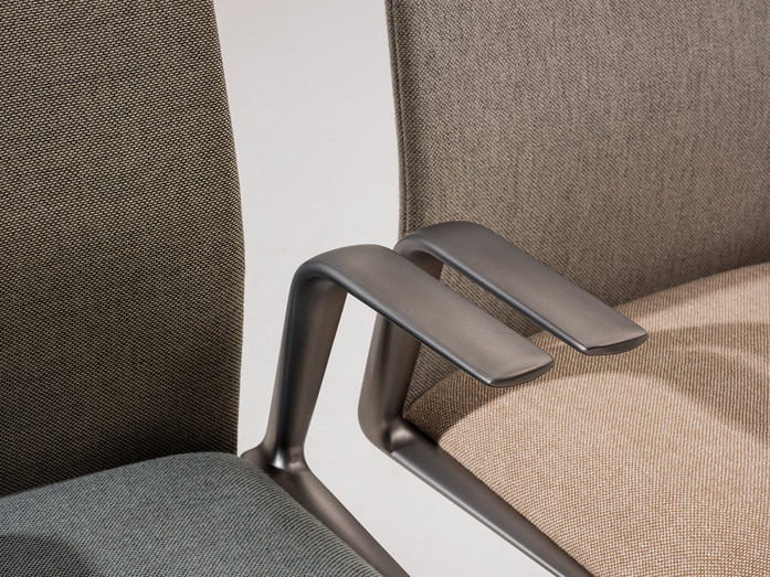 Arper Kinesit Met task chair ph Salva Lopez DSF0192
