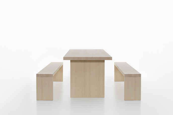 BENCH 05