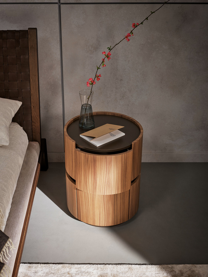 Bonaldo Moneypenny bedside table 2