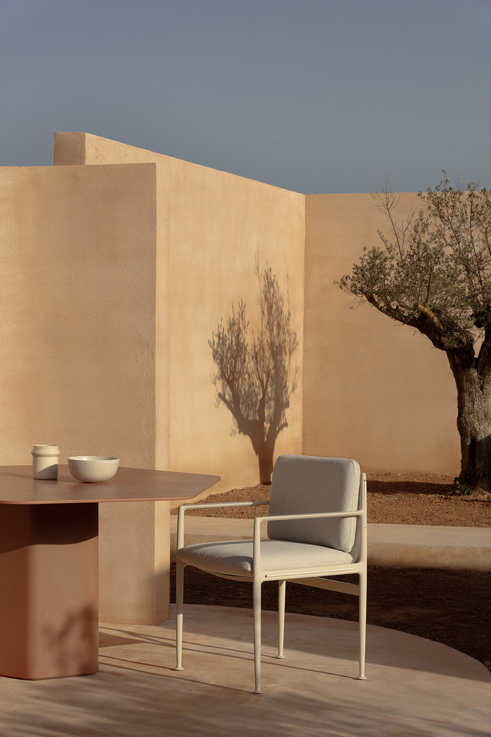 C065 Obi dining armchair 05