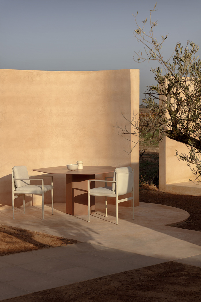 C065 Obi dining armchair 06