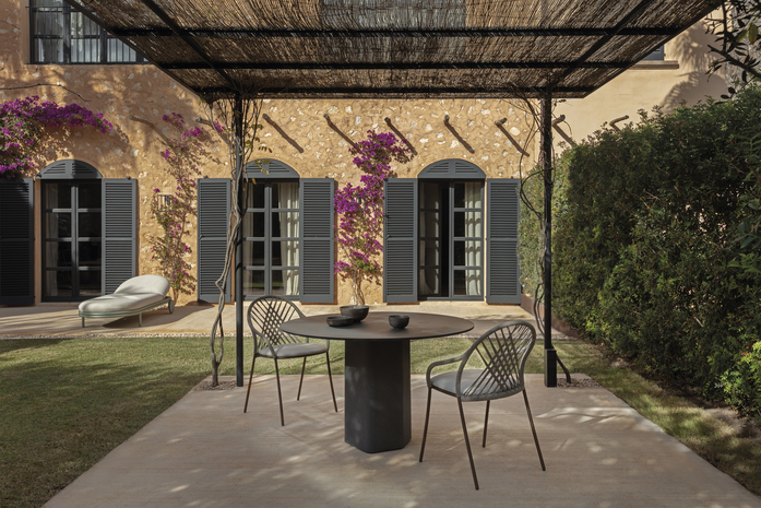 C098 TA petale dining armchair 03
