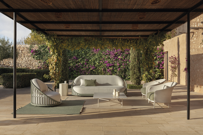 C393 A cask outdoor 03