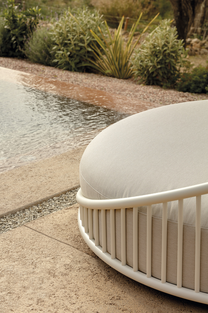 C399 cask outdoor 04