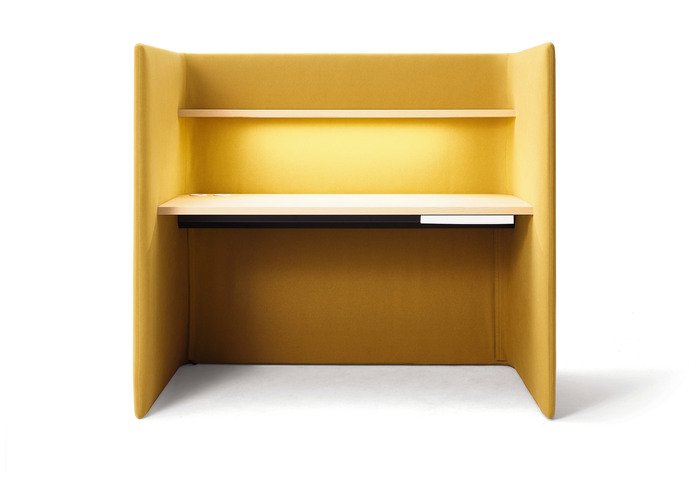 COR Floater Tisch 2020 3
