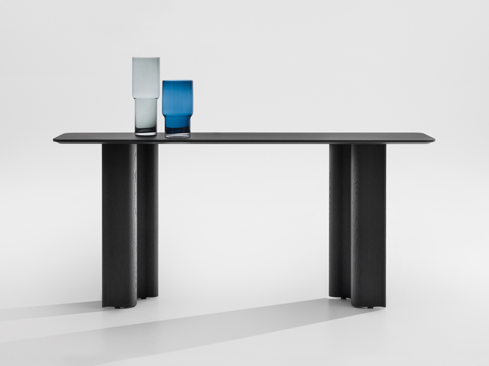 CURTAIN CONSOLE 11