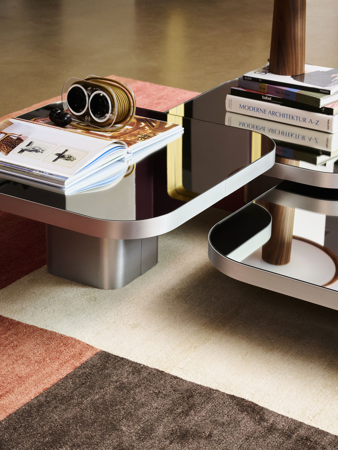 Classi Con bow table aluminium photo frinzel 03
