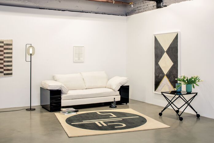 Classi Con lantern light floor lamp lota sofa st tropez rug sax side table artwork redjaian photo hassos