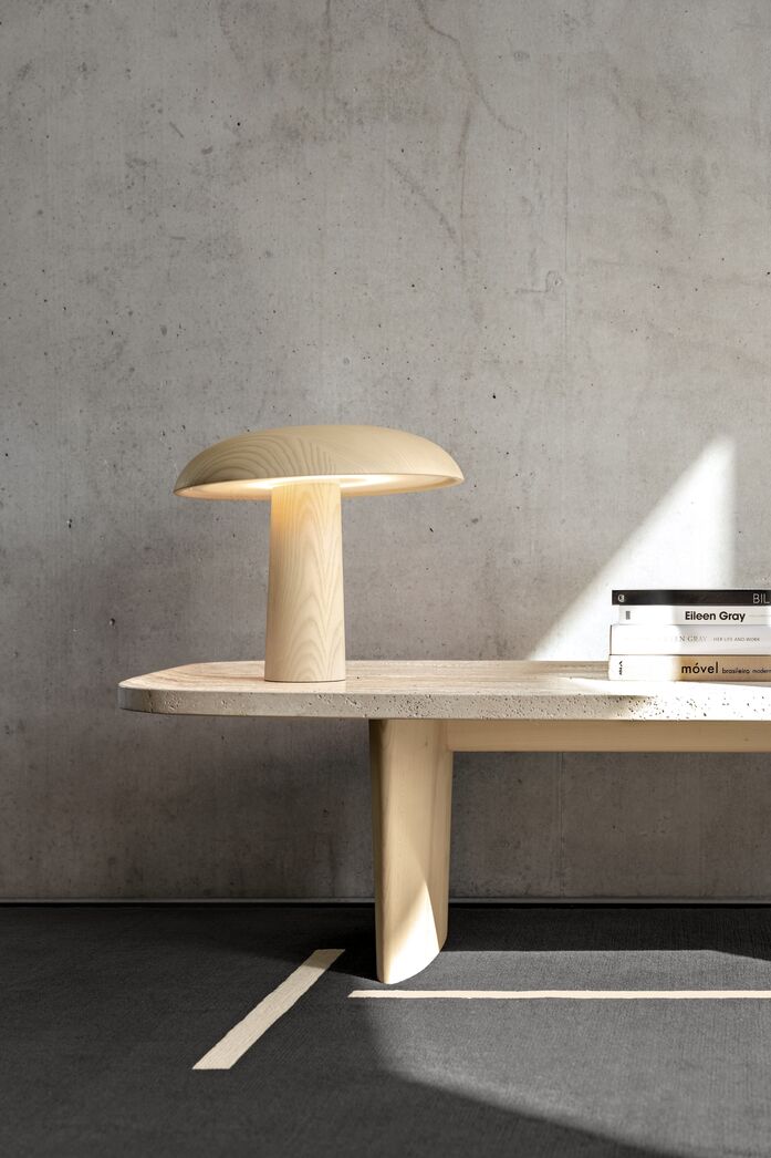 Classi Con monolith rug materia coffee table forma table lamp ash vt photo breidt