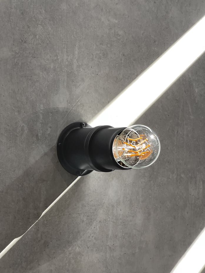 Classi Con pailla black staircase vt