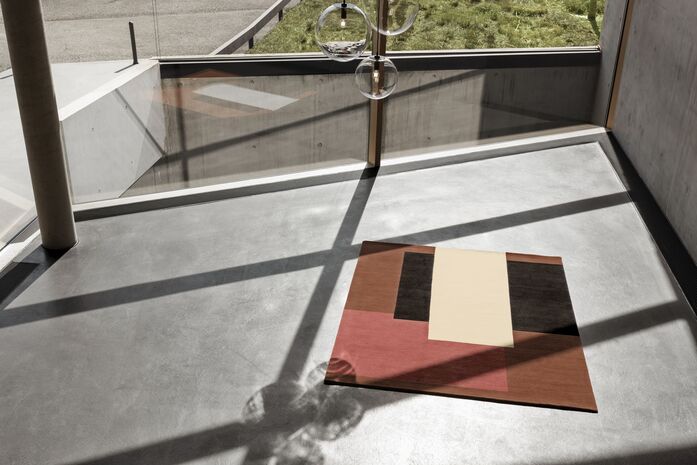 Classi Con selene pendant lamp cassis rug photo breidt