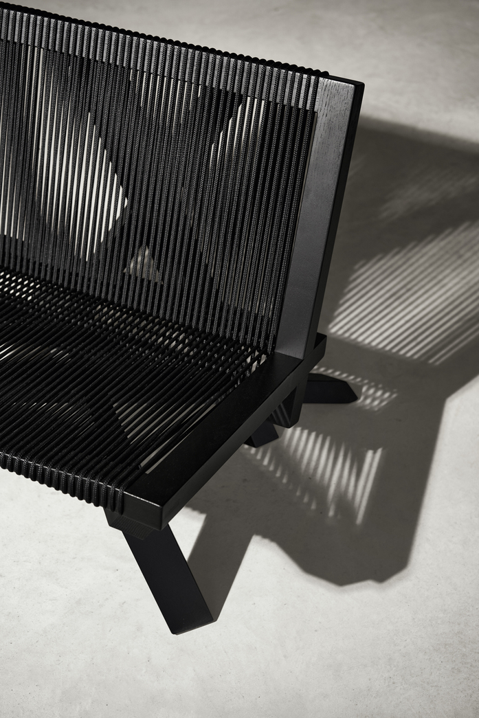 Classi Con volkshaus lounge chair black topview photo hassos