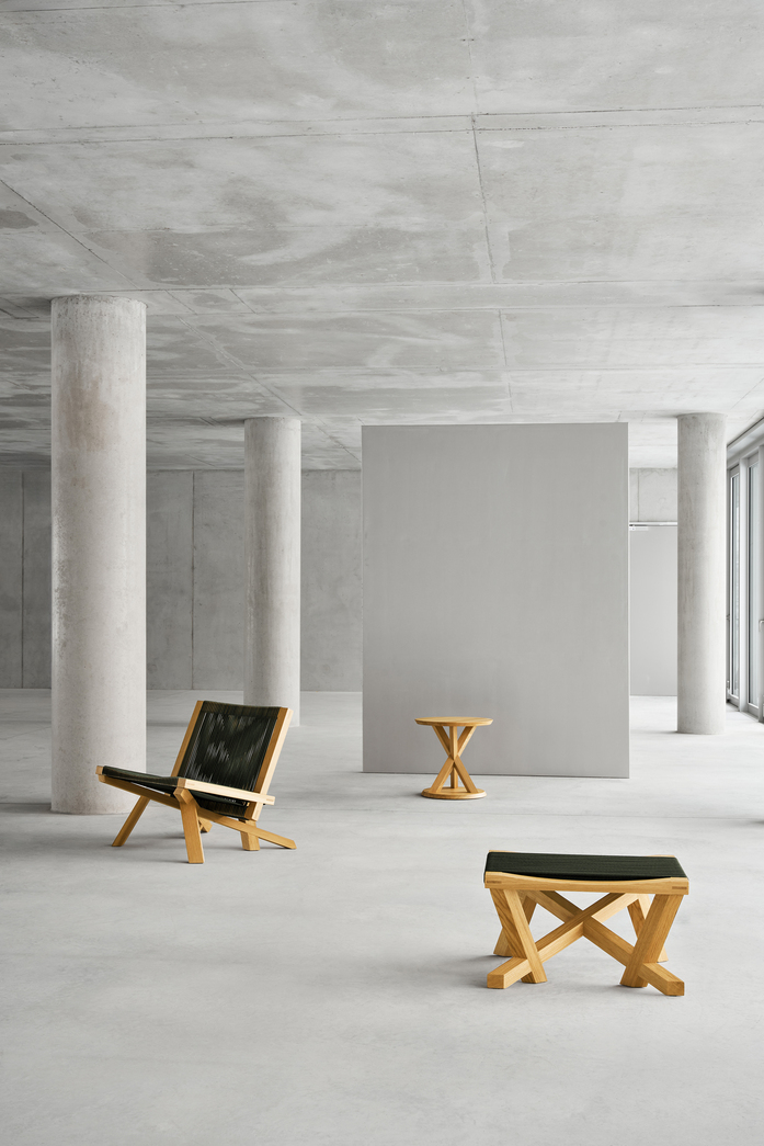 Classi Con volkshaus lounge chair oak volkshaus side table oak volkshaus stool oak photo hassos