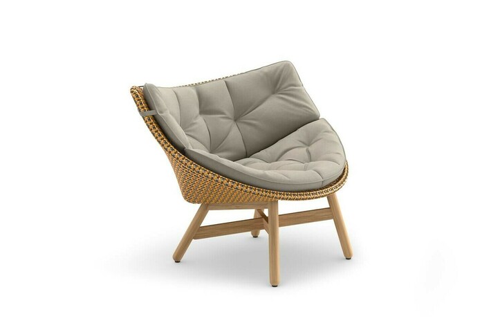 DEDON Mbrace Lounge chair seville cushion
