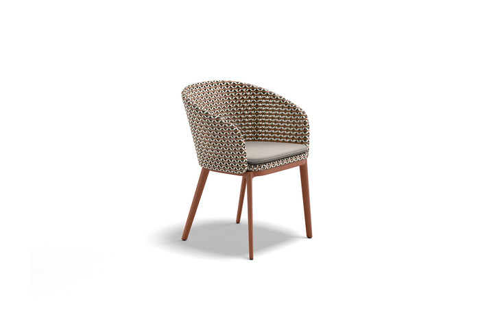 DEDON MBRACE Armchair Chestnut