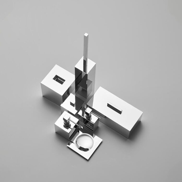 EMO CUBE chrome 04 web
