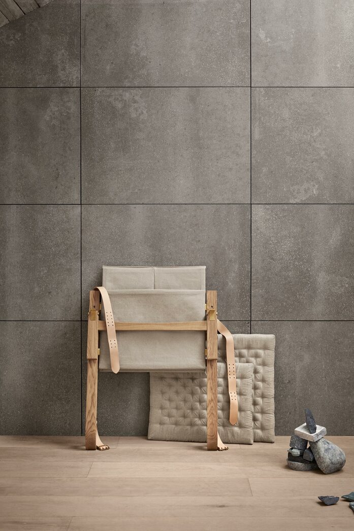 FK11 oak oil canvas folded 1