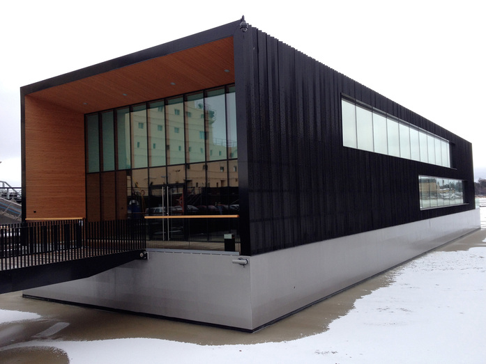 Floating Office 15