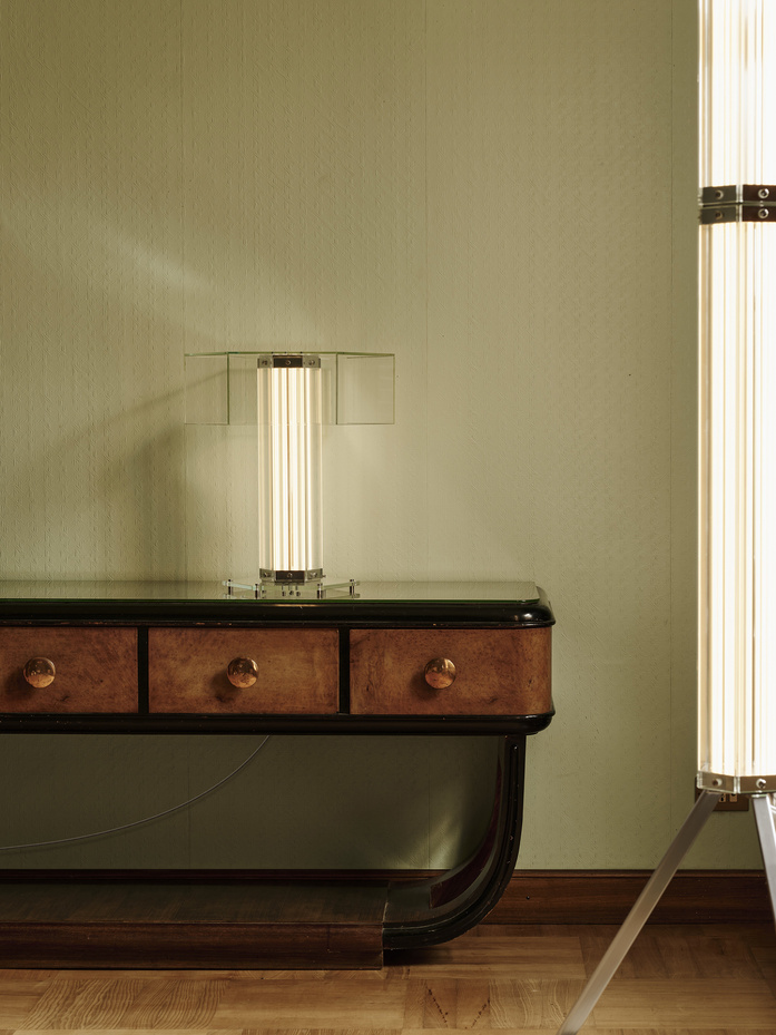 Flos Super Wire PH Robert Rieger Villa Crespi Italy 2024 001 8f88b5dd