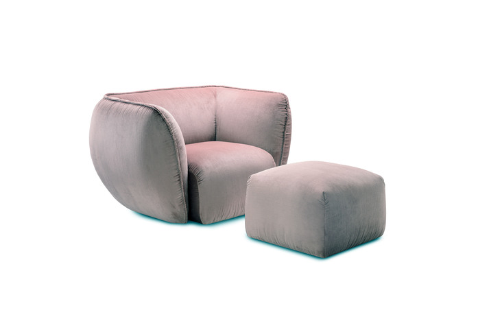 Freifrau Mia Lounge Chair Ottomane Riga Tamaris front