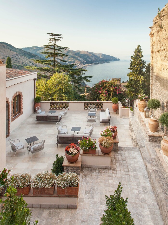 Hotel Villa Fiorita Taormina Italy Project Giuseppe Longhitano ph Luca Di Bartolo 1