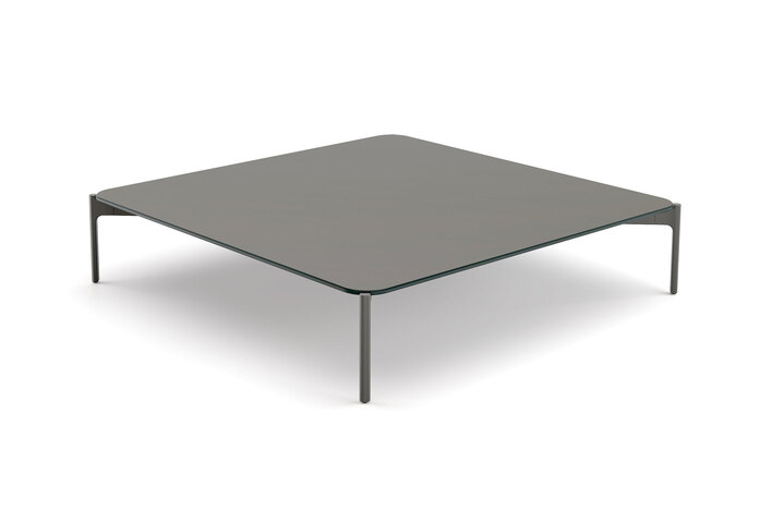 IZON coffee table 120x120 black pepper vulcano hpl