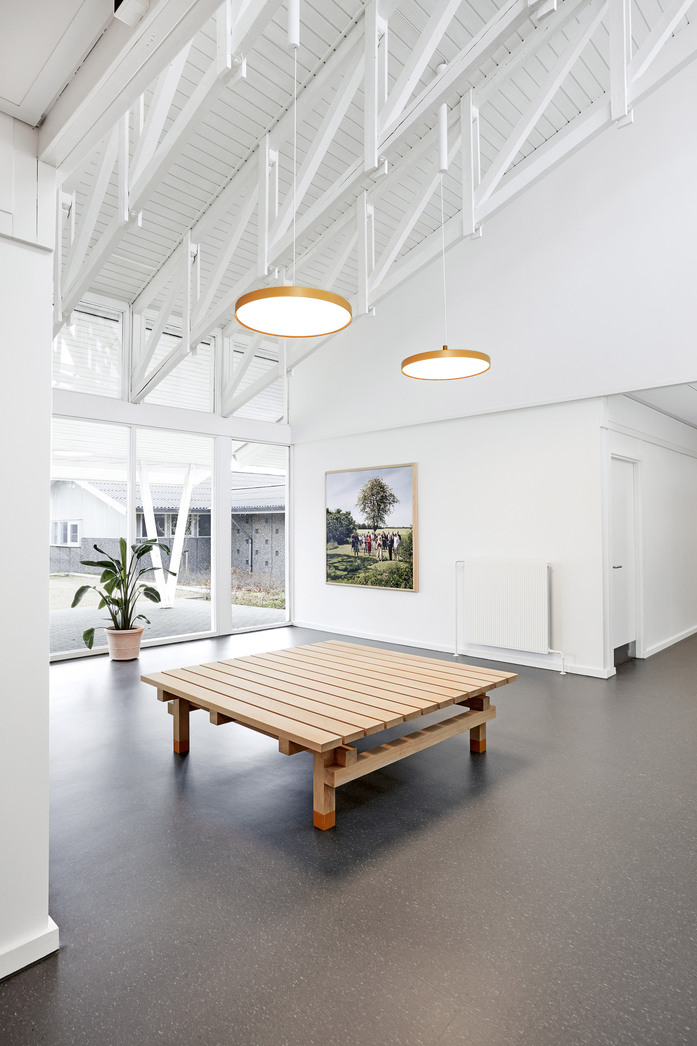 LP Slim Round Psykiatric Center Glostrup 01 05608