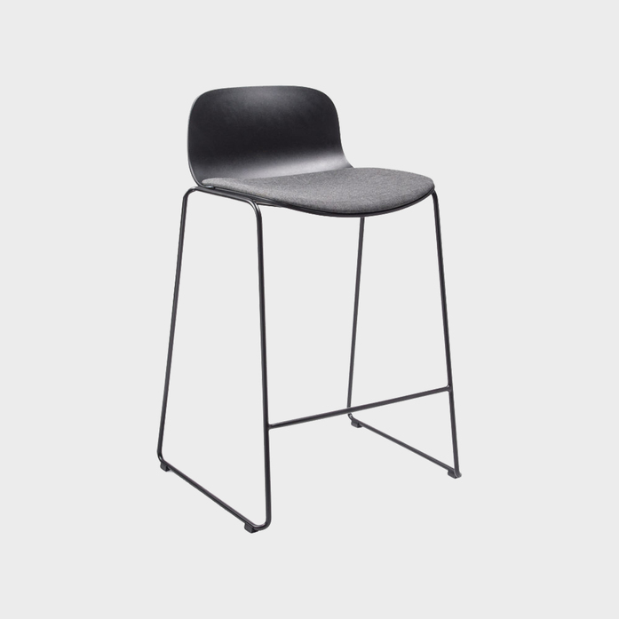 MATERIA Neo lite bar stool Sh630 Upholstered black front